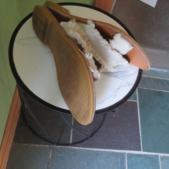 Jessica Carlisle Cloth Sandals - Picture 5 of 5